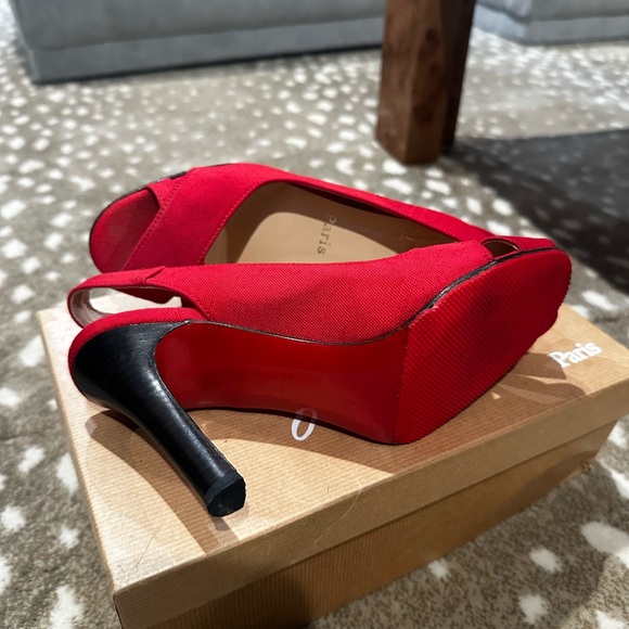 Christian Louboutin Red Open Toe Sling Back Pump. Size 38.5 - Picture 8 of 13
